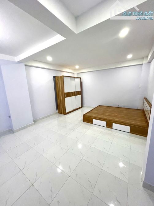 HẺM XE HƠI 6M - HAI BÀ TRƯNG , Q3 – 45m2 – 3 TẦNG – 10.x TỶ - 2
