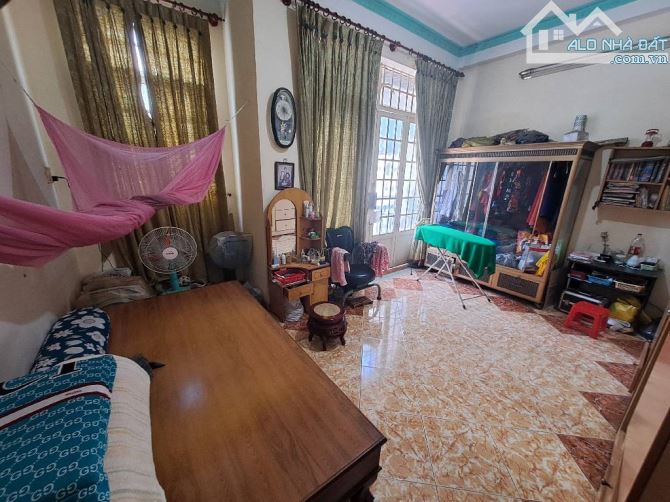 Phú nhuận 70m2, nhỉnh 1x, gần san bay, 4 tầng - 2