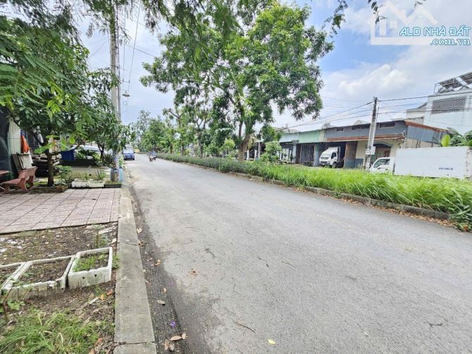 Đất mặt tiền kinh doanh KDC Tứ Hải, phường Tân Đông Hiệp Tp Dĩ An - 2