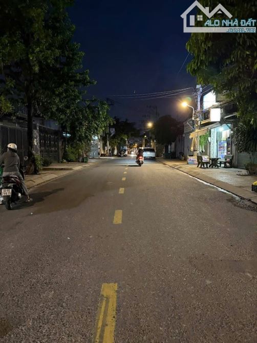 BÁN ĐẤT (7.6x25) TẶNG NHÀ ĐANG CHO THUÊ GIÁ CAO THỚI AN , Q12 - 2