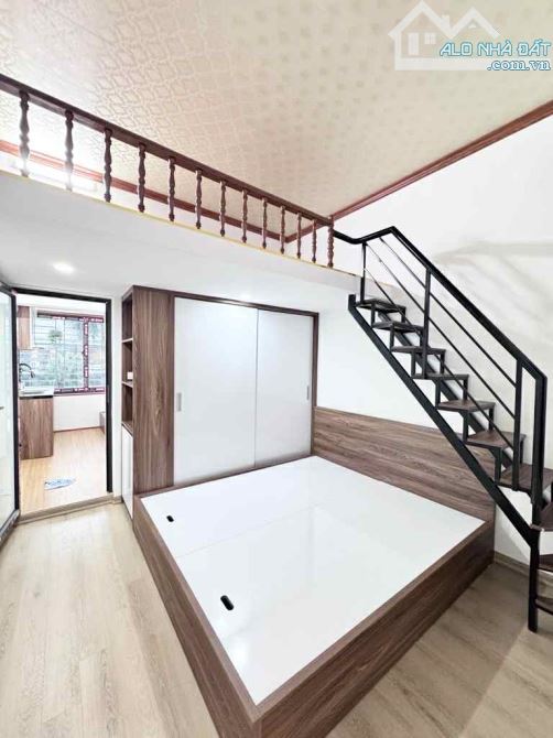 Bán căn hộ tập thể lương Ngọc quyến tt thanh Xuân fun nội thất xịn sò thoáng trước sau - 2