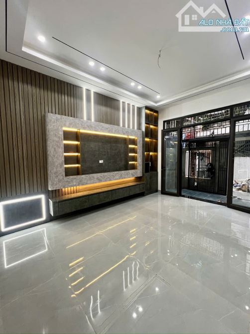 BÁN NHÀ ĐẸP 2.298 TỶ 3 TẦNG 52M2 NGÕ CỰC NGẮN LƯƠNG THẾ VINH - 2