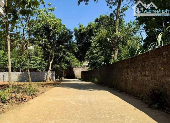 Bán 2005m2 đất Tản Lĩnh, xã Suối Hai mới, lô góc, gần Vườn QG Ba Vì, TL 414, TT xã, 8.5tỷ - 2