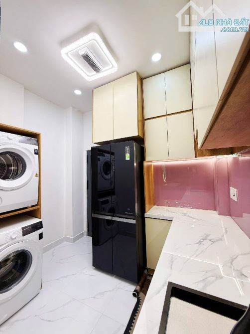 Bán nhà 2 mặt hẻm Phan Xích Long PN, full nội thất xịn sò, sổ vuông A4, chỉ 5.x tỷ - 2