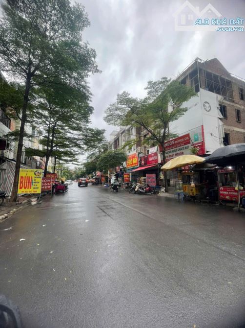 BÁN GẤP ĐẤT DỊCH VỤ LA KHÊ, VỊ TRÍ KINH DOANH, GẦN HỒ VĂN KHÊ,DT 50M2 , GIÁ 16.3 TỶ - 2