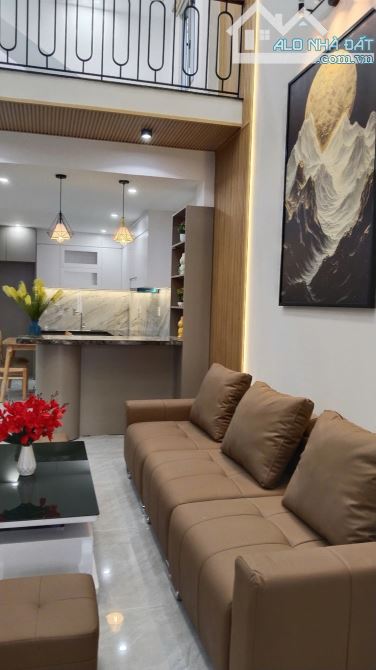 Kiệt ô tô Trường Chinh rẻ Nguyên Phuóc Nguyên Thanh Khê - 2