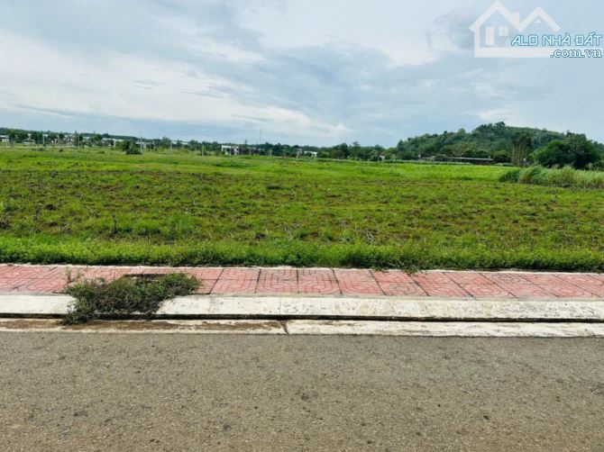 Đất chính chủ ra gấp lô đất ở đường số 28 Hoà Long Bà Rịa 140m sổ sẵn - 2