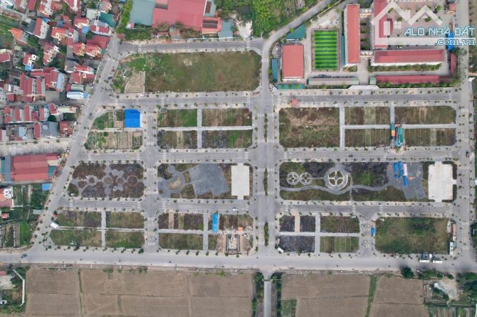 ‼️‼️‼️ ĐẤU GIÁ THUỴ LÂM - ĐÔNG ANH - CẠNH TRƯỜNG HỌC - VỈA HÈ OTO TRÁNH - GIÁ CHỈ 8x tr/m2 - 2