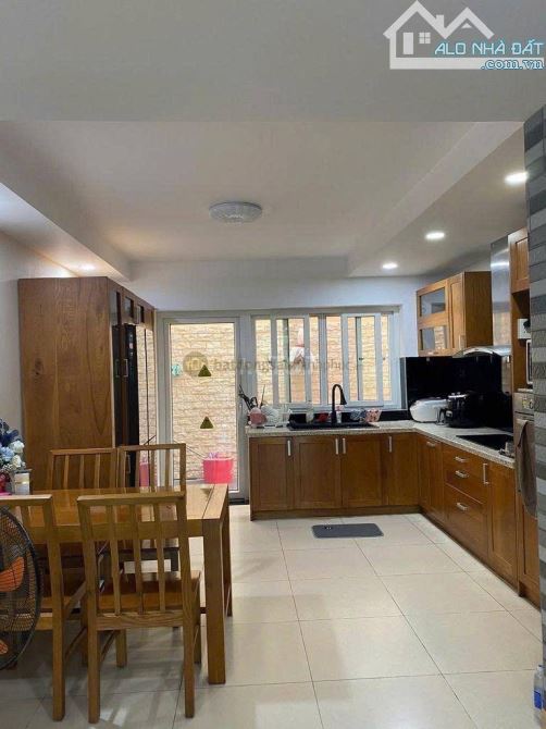 17,5 tỷ, Nhà 4 Tầng ngay Công viên Cao Đức Lân 4PN, full nội thất dt 4x20 CN 80m2 - 2