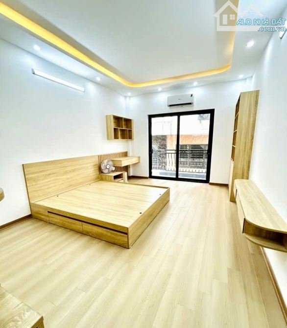 BÁN NHÀ TAM HIỆP 35m×6 Tầng , thang mấy 15m ô tô tránh giá hơn 6 tỷ - 2