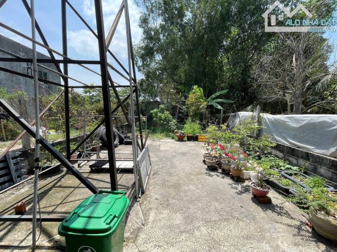 Nhà Cấp 4 ngay trung tâm Phạm Văn Cội ngay Chợ 250m2 Full thổ cư đường nhựa khu bàn cờ - 1