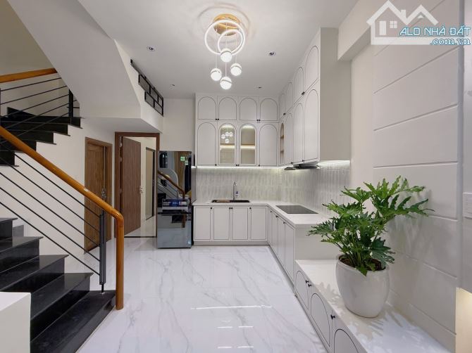 Nhà Đẹp Trung Tâm Kiệt Rộng 5-7m oto đậu đỗ trước nhà - 2