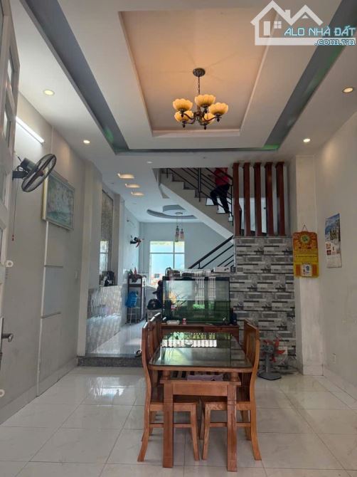 ⭐️B/ÁN NHANH _NHÀ 4TẦNG -68M2-HẺM 5M- GÂN CHỢ BÀ HOM. - 2