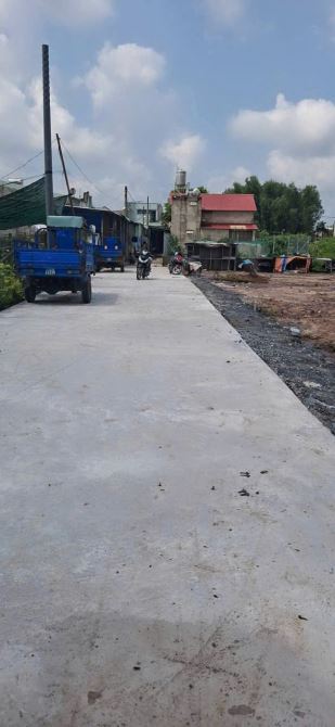 Bán gấp đất KCN An Phước, Dt 96m2. shr, giá 900tr - 2