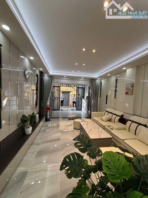 Nhà phố Dương Quảng Hàm,  60m2 Trệt lầu,   Full nội thất 6.3 Tỷ - 2