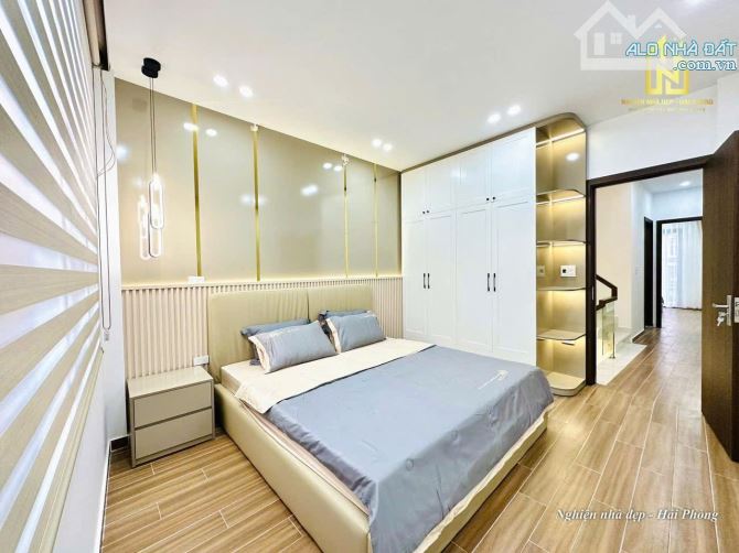 Bán nhà 4 tầng thiết kế hiện đại ngõ to thông các ngả, tại đường Đà Nẵng - 2