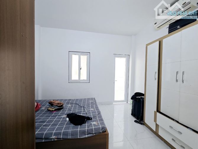 BÁN NHÀ ĐƯỜNG PHÚC LỢI 40M2, 3 TẦNG, 6 TỶ DÂN XÂY CHẮC CHẮN, VỊ TRÍ HIẾM. - 2