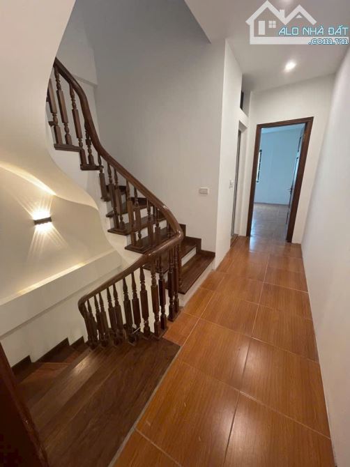 13.6 TỶ NHÀ NGÕ THÔNG 40M2 X 5 TẦNG PHỐ TRẦN THÁI TÔNG CẦU GIẤY - 2