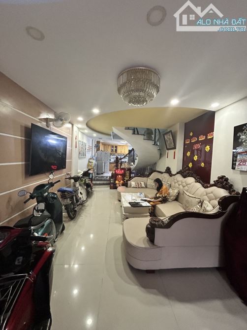 ❤️ QUẬN 8 NGUYỄN THỊ TẦN - Ô TÔ NGỦ TRONG NHÀ - QUA TRUNG TÂM CHỈ 2P - 106M2 - 4 TẦNG BTCT - 2