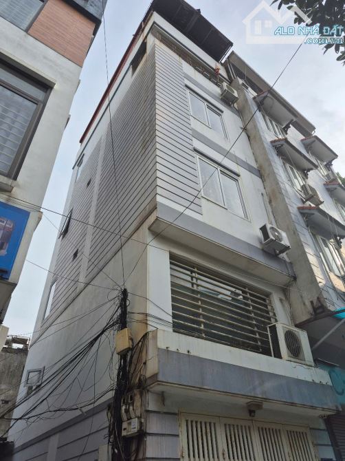 NGUYỄN VĂN TRỖI HÀ ĐÔNG NHÀ 5 TẦNG MẶT PHỐ LÔ GÓC VỈA HÈ RỘNG KINH DOANH ĐỈNH 35m 11 TỶ - 2