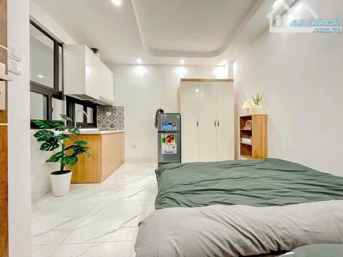 ĐỘC QUYỀN Ba Đình - Mặt Tiền 5.5m - Ngõ Ô Tô KINH DOANH - Lô Góc Siêu Sáng - Sổ Đỏ Vuông V - 2