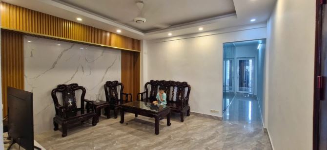 Bán nhà mặt phố Trần Huy Liệu 100m2, 3 ngủ, 2 thoáng view Hồ chỉ 7.25 tỷ hiếm Ba Đình - 2