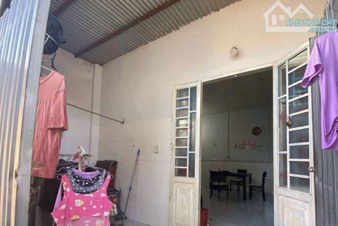 Hạ tiếp 200tr Bán nhà Cấp4, gần Cty Bittis, cách Phạm Văn Thuận 100m - 2