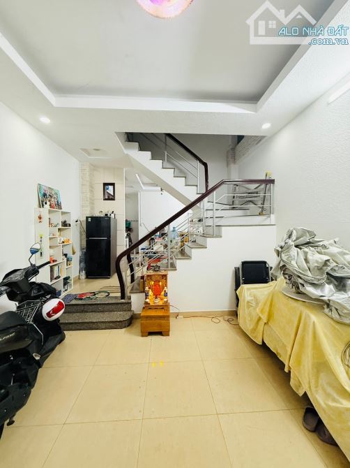 Bán nhà mặt tiền đường Ba Tơ,P.7,Q.8,dt: 4 x 12 nhà xây 2 tầng 2 Tỷ 99. - 2