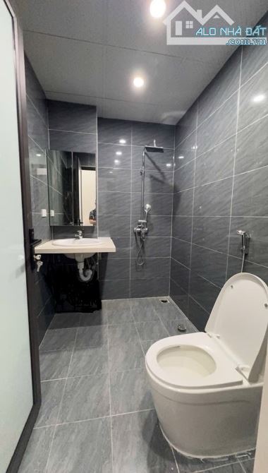 🎯 PHƯỜNG NGHĨA ĐÔ - 55M2 CẦU GIẤY - NHÀ CAO - CỬA RỘNG - 5M MẶT TIỀN - 9.5 TỶ - 2