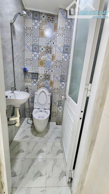 MẶT TIỀN KINH DOANH PHẠM VĂN XẢO - 15M2 - 2 TẦNG 1PN 2WC - CHỈ 2.7 TỶ - 2