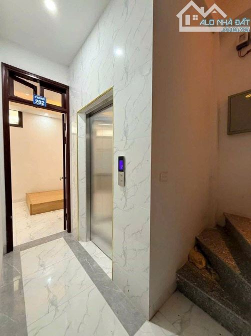 bán nhà Ngõ Nguyễn Hy Quang (Ngõ Giếng)Đống Đa DT 40m, (từ T2 45m) 5 Tầng, MT 9m - 2