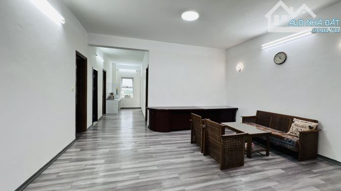 (Phong thủy tốt - chính chủ) cho thuê gấp căn góc đẹp, 3PN, 2WC, 104m, Bắc Linh Đàm - 2