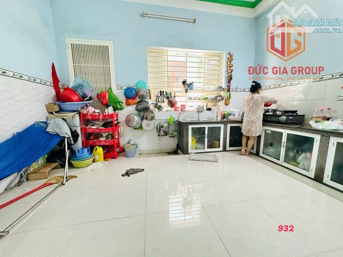 Bán nhà 1 trệt 1 lầu trong KDC Tân Phong vị trí gần công viên giá 4,3 tỷ - 2
