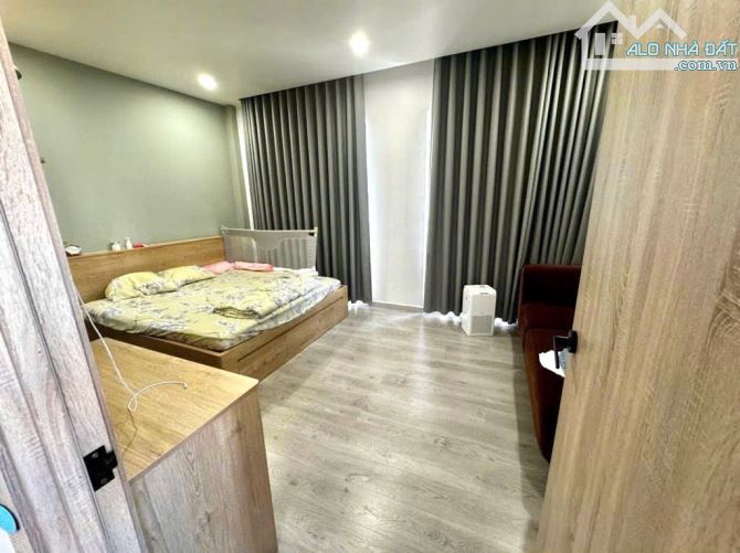 BÁN CHDV BÌNH THẠNH- DIỆN TÍCH 5X10M- 4 TẦNG 5 PHÒNG KHÉP KÍN- Đ XÔ VIẾT NGHỆ TĨNH GẦN KỀ - 2