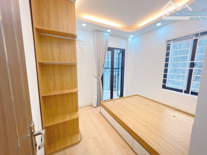 Cho Thuê căn 3 ngủ 2 vệ sinh ở Minh Khai - Hai Bà Trưng - Full đồ - 2