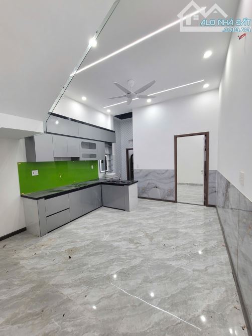 2 căn nhà 1 trệt 1 lầu 72m2 3ty750 TL sau lưng công Ty BouChen p.Hóa An - 2