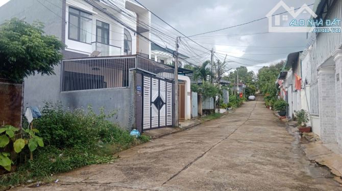 Chủ gởi bán nhà mê ở hẻm 61 Nguyễn Trường Tộ, P. Eakao, Đăk Lăk. - 2