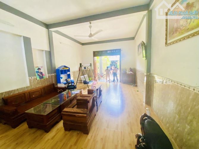BÁN NHÀ 2 TẦNG TRÀ KHÊ - SÁT FPT - HOÀ HẢI - GẦN BIỂN - 105m2 - MT 5m - NHỈNH 5TỶ. - 2