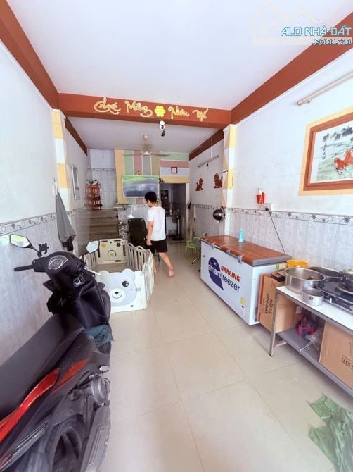 40m2, 7.5 tỷ, mặt tiền Bông Sao, khu ăn uống Quận 8. - 2