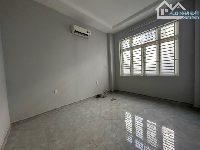 TƯƠNG LAI RA MẶT TIỀN ĐƯỜNG RẠCH XUYÊN TÂM - XÔ VIẾT NGHỆ TĨNH, BT - 77M2 - CHỈ NHỈN 7.xTỶ - 2