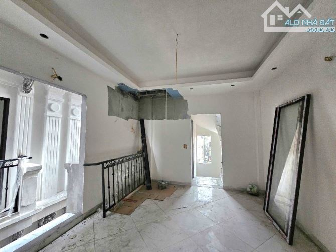Vị trí hiếm, OTo đỗ cổng Ngô Gia Tự - Long Biên 30m x mt 7m x 5T nhỉnh 6 Tỷ cực hiếm - 2