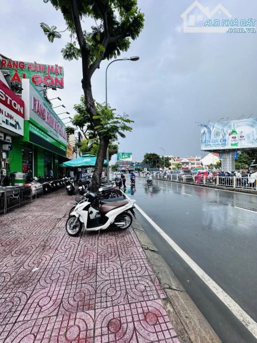 Bán nhà Mặt tiền Nguyễn Oanh, ngay Phan Văn Trị, 4,5x21m, 3 Tầng, HĐT 50tr, 21,9 tỷ. - 2