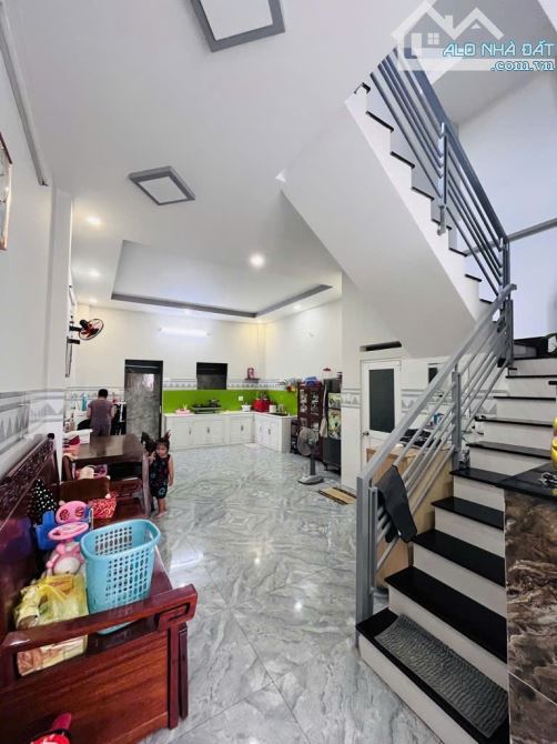 6 TỈ 3_1 CĂN SIÊU PHẨM – Tân Hòa Đông, P.14 Q6 – Nhà 3 tầng, pháp lý chuẩn – DT gần 83m² - 2