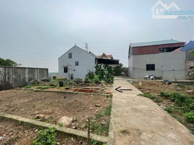 Người bạn nhờ bán mảnh đất quất Động thường Tín DT 40m, mặt tiền 3,3m giá chỉ có 1,9 nhanh - 2