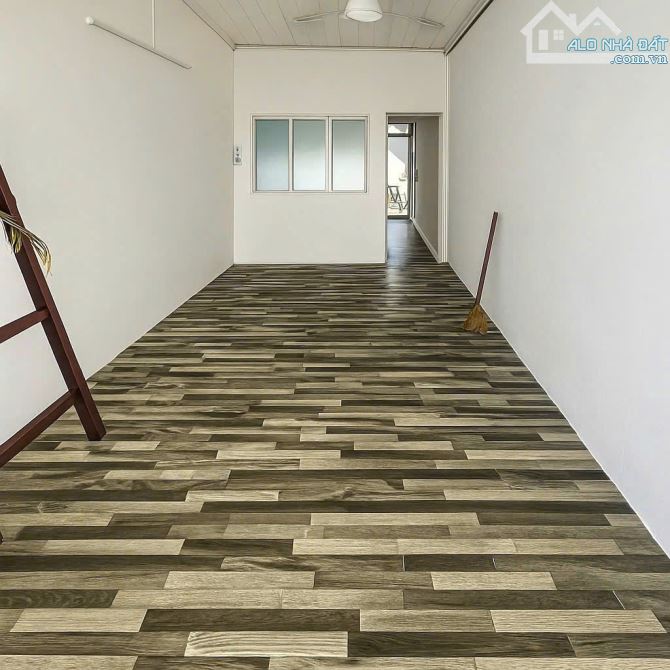 Nhà trung tâm Quận 3 - Hẻm Cách Mạng Thàng Tám - Sổ vuông 86 m2 - 2 Tầng - 8 tỷ - 2