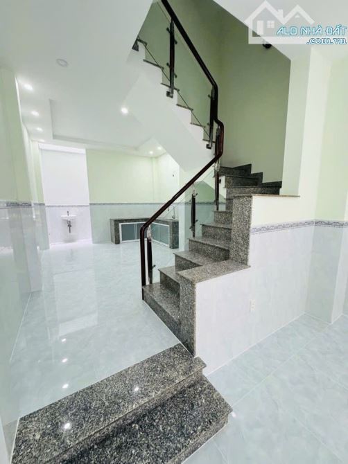 Siêu phẩm nhà mới 3 tầng – Khu phân lô Hương Lộ 2, đường 6m thông – chỉ 5.x tỷ - 2
