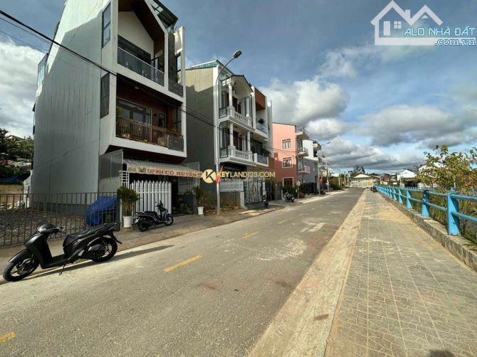 BÁN ĐẤT DÃY E 2 MẶT TIỀN KQH PHẠM HỒNG THÁI 90m2 CÁCH HỒ XUÂN HƯƠNG 900m - 2