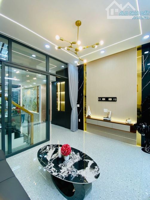 Căn nhà 2 tầng, 54m2 ngay Hồng Hà, Tân Bình. Giá: 3 Tỷ 290. SHR, hẻm 5m, full nội thất - 2