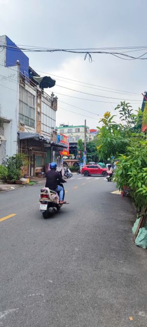 cho thuê nhà  MT đô đốc long 4x24 1 trệt 4 lầu nhà mới vỉa hè rộng - 2