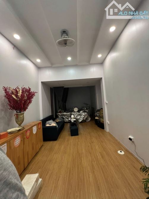 Liễu Giai trung tâm Ba Đình - 1 nhà ra phố, ô tô tải vào tận cửa, kinh doanh đỉnh, sổ đẹp - 2